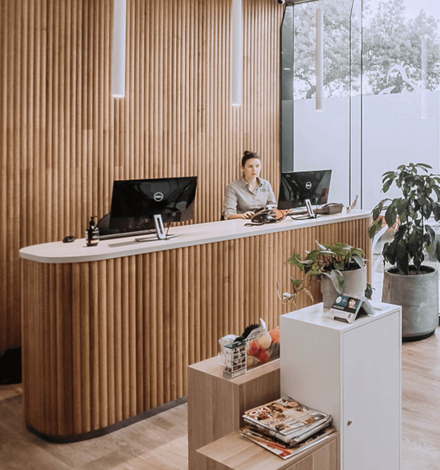 Contact illustration